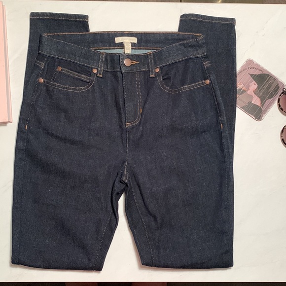Eileen Fisher Skinny Jeans in Dark Denim Size 2 - Picture 2 of 13
